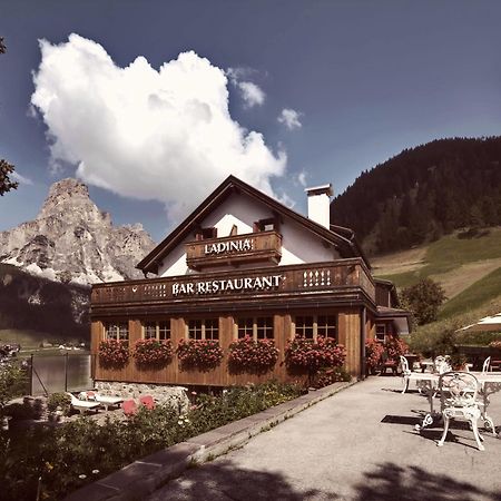 Berghotel Ladinia Corvara In Badia Exterior photo